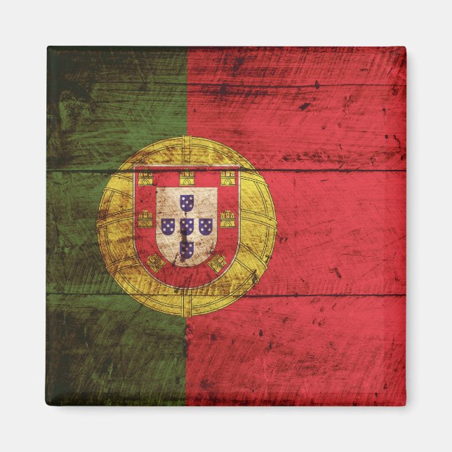 Portugal Flag on Old Wood Grain Magnet (Front)