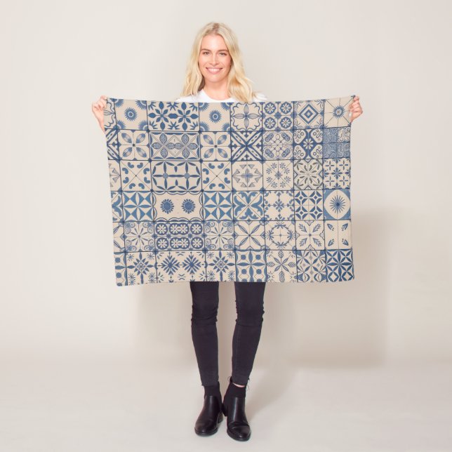 Portuguese Azulejo Tile Fleece Blanket – Cozy Blue (In Situ)