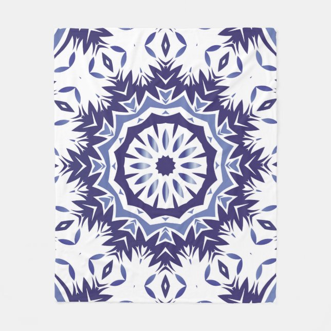 Portuguese ornamental azulejo ceramic. Minimal des Fleece Blanket (Front)