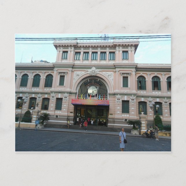Post Office building in Ho Chi Minh, Vietnam Postcard (Front)