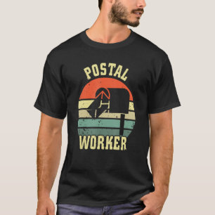 Postal Worker Carrier Mail Lady Retro Design Mailm T-Shirt