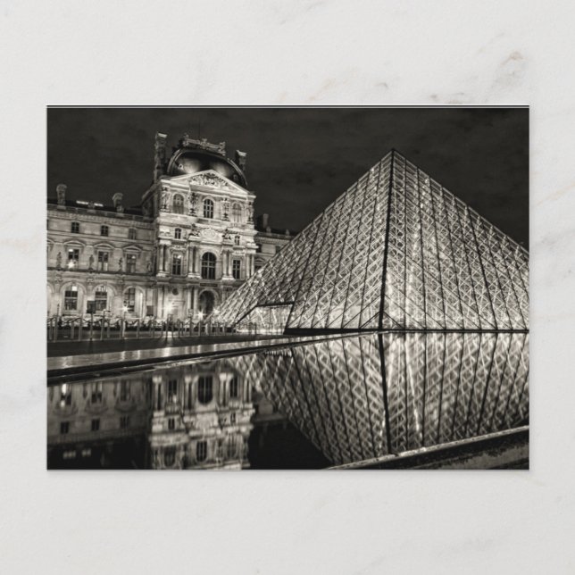 Postcard The Louvre Pyramid In Black / White Paris (Front)
