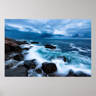 Poster - Ocean Waves Crashing on Rocky Shore