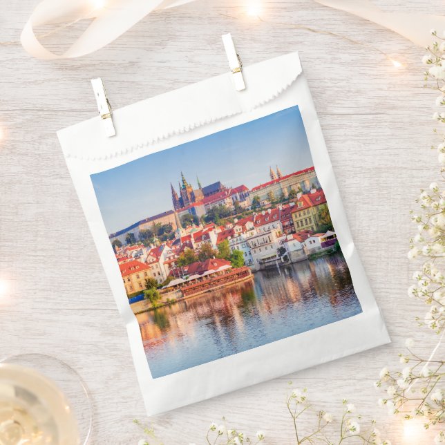 Prague Favour Bags (Clipped)