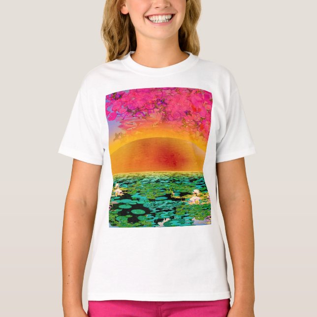 PRAYING MANTIS AT SUNSET T-Shirt (Front)