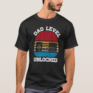 Pregnancy Announcement Dad Level Unlocked Soon To T-Shirt
