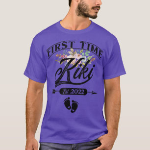 Pregnancy Announcement First Time kiki Est T-Shirt