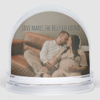 Pregnant new parents snowglobe