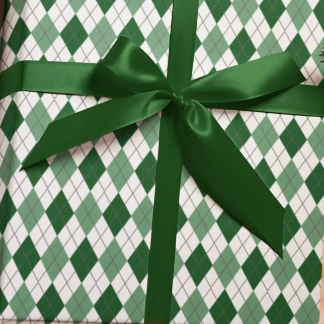 Preppy Argyle Wrapping Paper (Creator Uploaded)