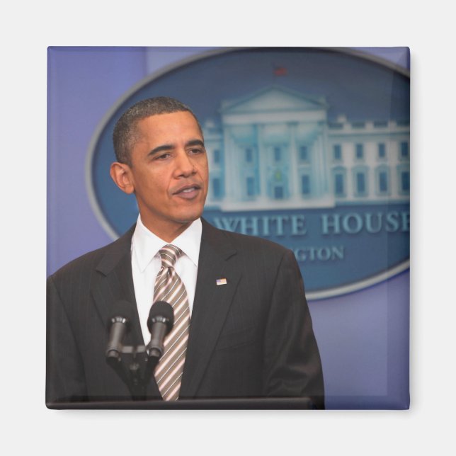 President Barack Obama makes an announcement Magnet (Front)