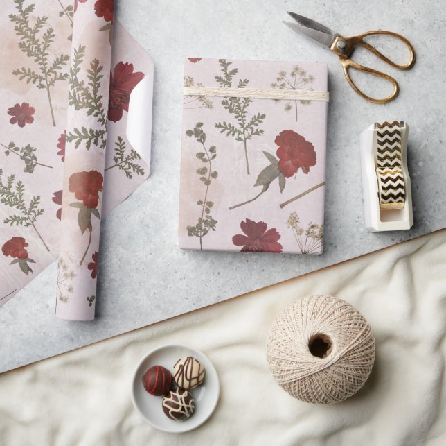 Pressed Flower Christmas Wrapping Paper (Crafts)
