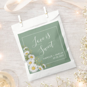 Pretty Basil Green & White Daisies Wedding  Favour Bags