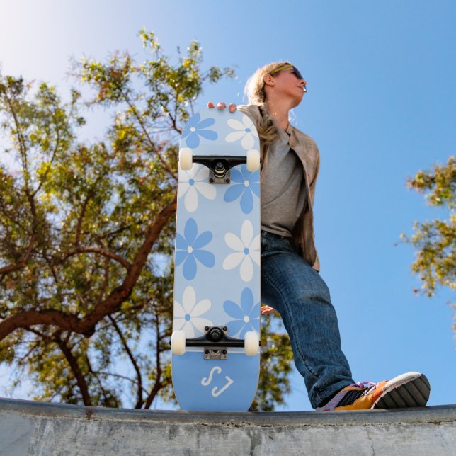 PRETTY BLUE AND WHITE LARGE DAISY FLOWERS INITIALS SKATEBOARD (Outdoor 1)