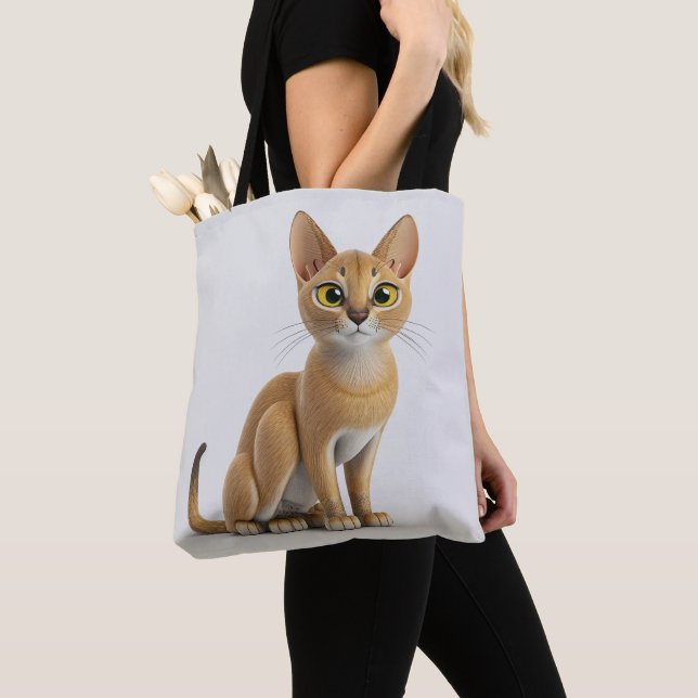 PRETTY BROWN ABYSSINIAN CAT SITTING TOTE BAG (Close Up)