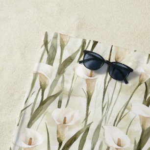 Pretty Calla Lilly Flowers Beach Towel