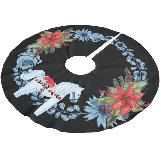 Pretty Christmas Wreath With Horse Brushed Polyester Tree Skirt (Angled)