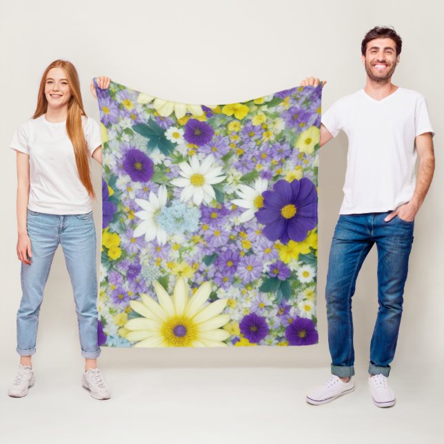 Pretty Cottage Flowers Fleece Blanket (In Situ)