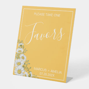 Pretty Daffodil Yellow & White Daisies Favours  Pedestal Sign