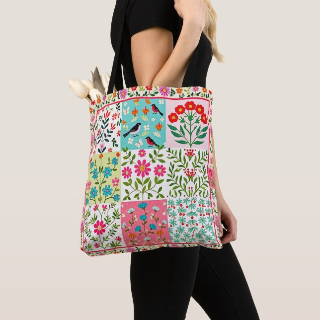 Pretty Floral Nature Patchwork Tote Bag. Bag (Close Up)
