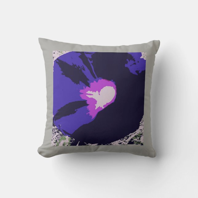 Pretty Floral Throw Pillow (Front)