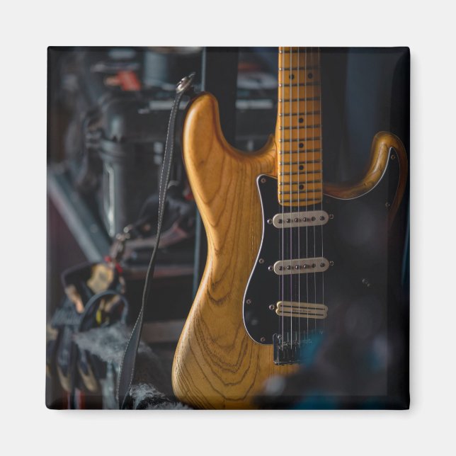 Pretty Guitar Magnet (Front)