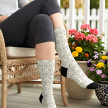 Pretty Ivory and Grey Floral Pattern