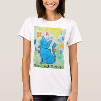 Pretty kitty in a sunny garden women's T shirt