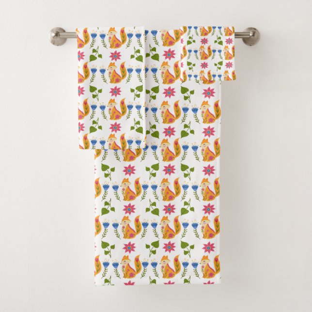 Pretty Pastel Foxy Floral Pattern Bath Towel Set (Insitu)
