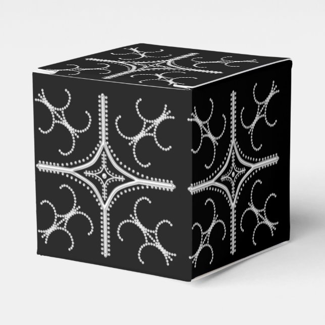 Pretty Pearly Classic 2x2 Party Favour Box (Front Side)