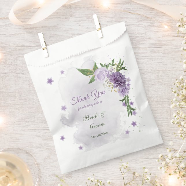 Pretty purple flowers greenery favour bags (Clipped)