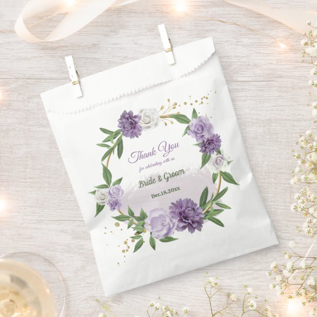 Pretty purple flowers greenery favour bags (Clipped)
