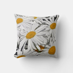 Pretty white daisies throw cushion