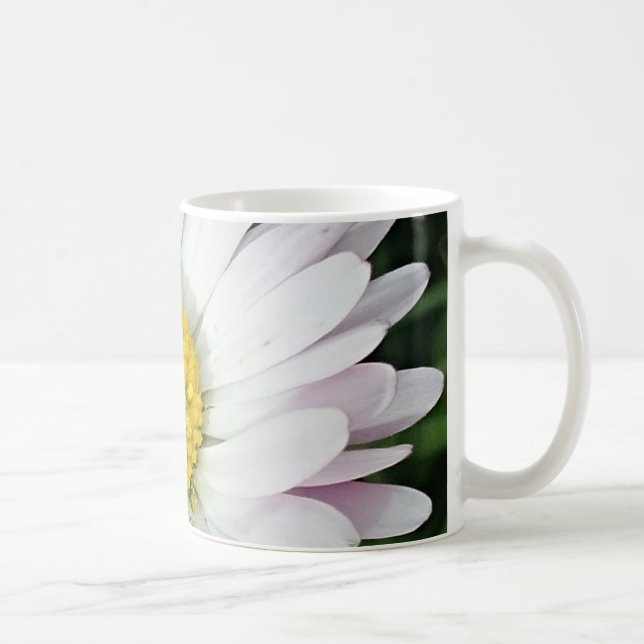 Pretty white daisy coffee mug (Right)
