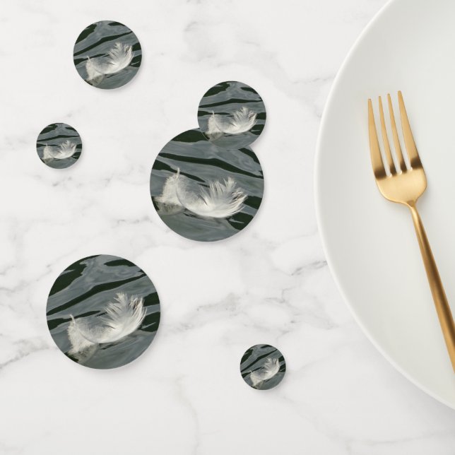 Pretty white feather confetti (Group)