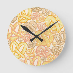 Pretzel Pattern Round Clock