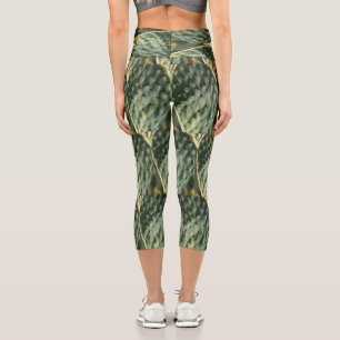 Prickly Pear Texture Pale Green Capri Leggings