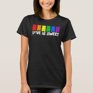 Pride Month Gummy Bear LGBTQ Gay Pride Rainbow Fla T-Shirt