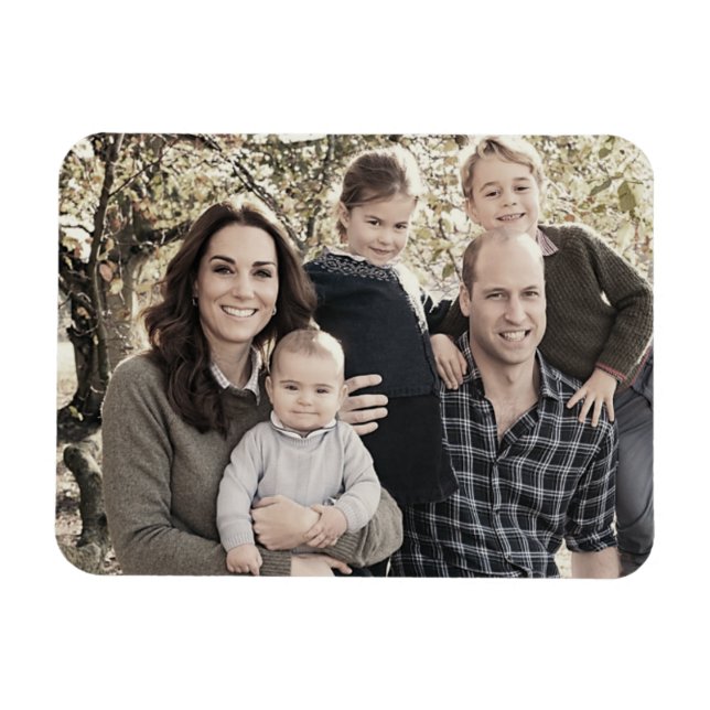 Prince William and family Dec 2018 stylised Magnet (Horizontal)