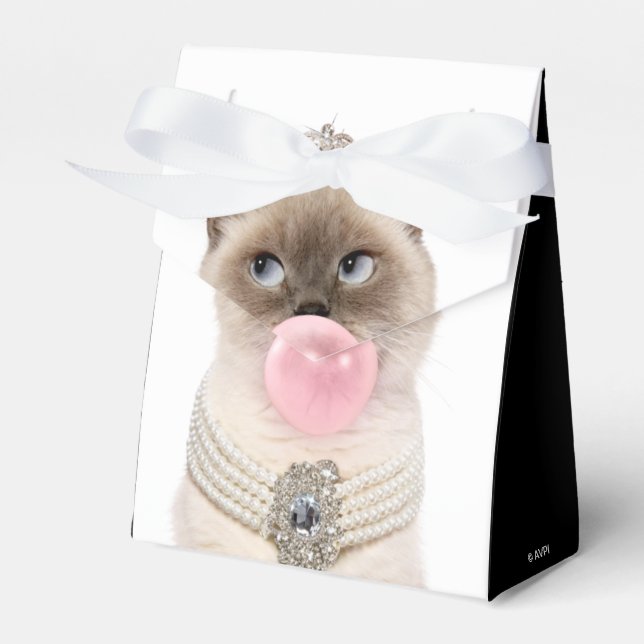Princess Cat Blowing Bubble Gum Favour Box (Front Side)