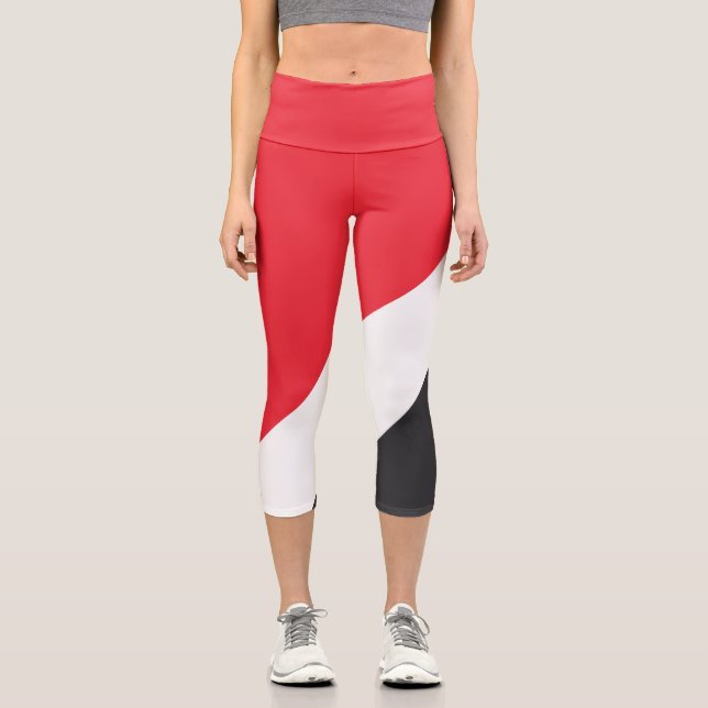 Principality of Sealand Flag Capri Leggings (Front)