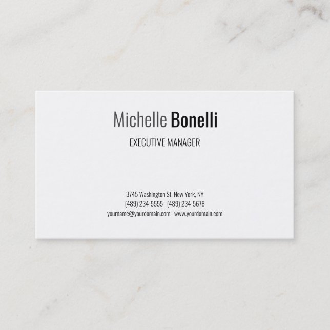 Professional Modern Plain Minimalist Creative Business Card (Front)