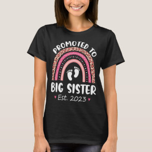 Promoted To Big Sister 2023 Baby Announcement Rain T-Shirt