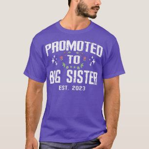 Promoted To Big Sister Est 2023 Pregnancy Tee wit