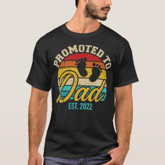 Promoted to dad 2022 vintage retro T-Shirt