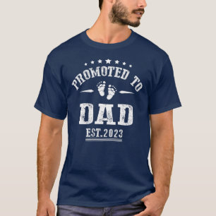 Promoted to Dad 2023 for First Time Fathers New T-Shirt