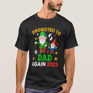Promoted To Dad Again 2023 Two Funny Gnomes Pregna T-Shirt