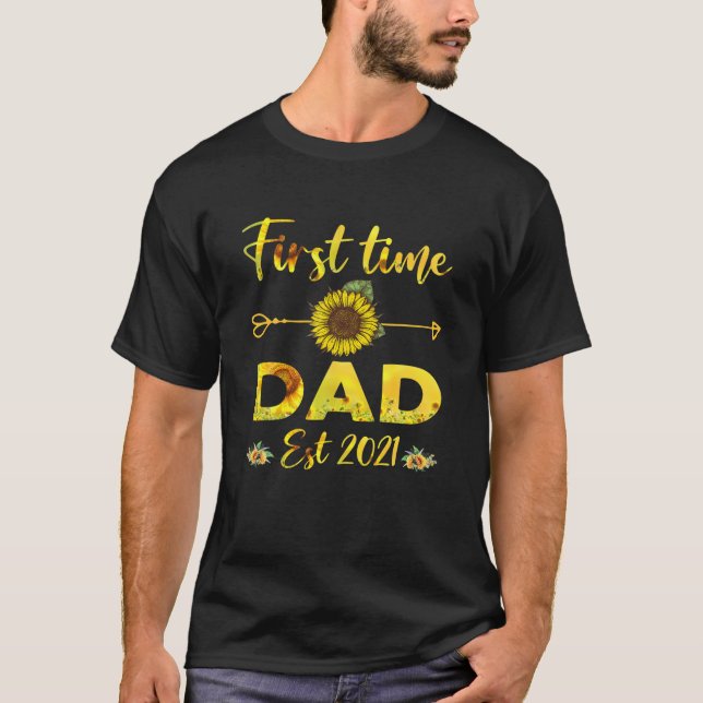 Promoted To Dad Est 2021-First Time Grandpa Sunflo T-Shirt (Front)