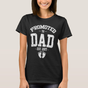 Promoted To Dad Est 2027 New Mom Daddy Fathers Day T-Shirt