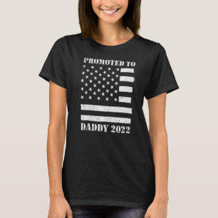 Promoted To Daddy 2022 Dad First Time New Daddy U T-Shirt