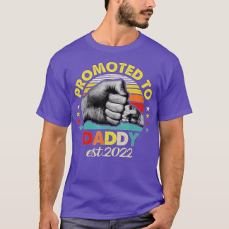 Promoted To Daddy 2022 First Time Fathers Day New  T-Shirt
